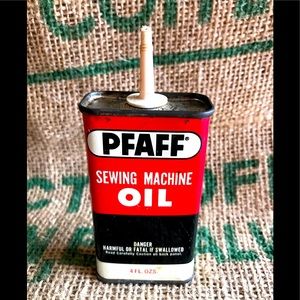 Vintage PFAFF Sewing Machine oil Tin